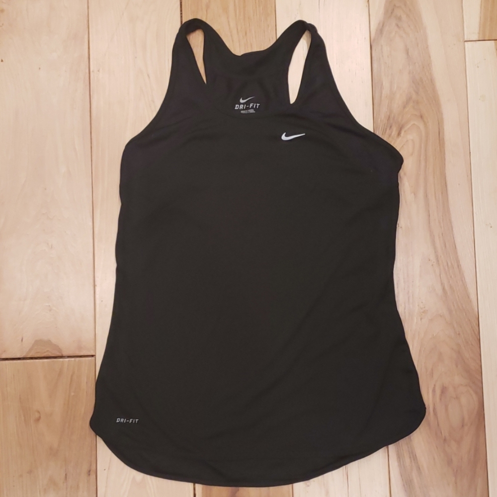 Nike tank
